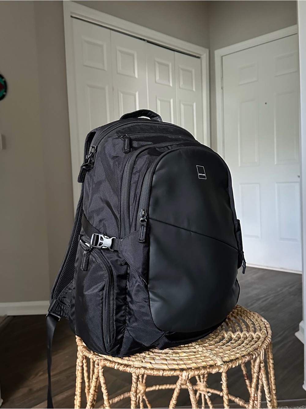 Acme Made Union Street Traveler Commuter Backpack Laptop Bag in Black EXCELLENT! - Picture 15 of 15